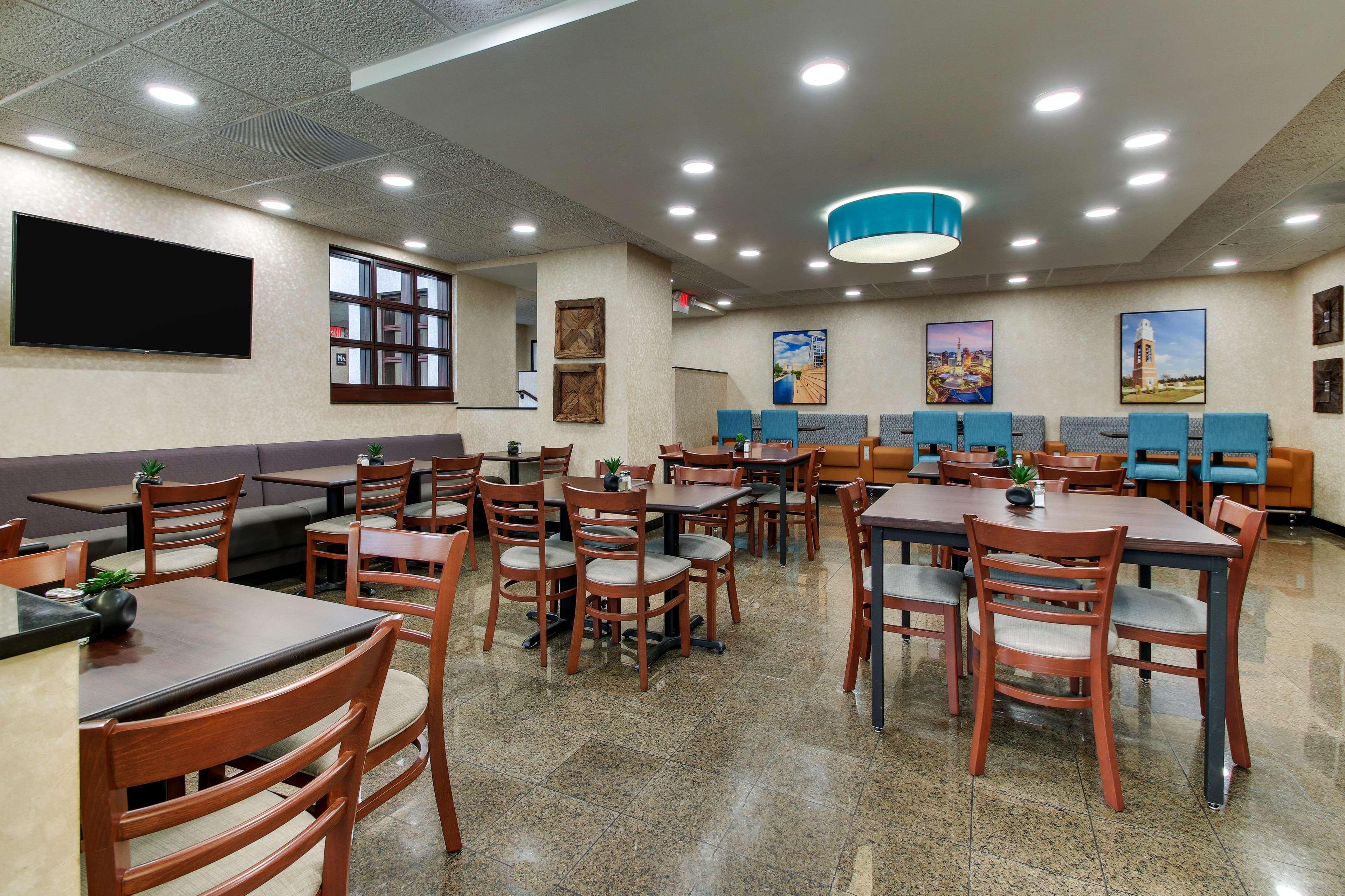 Best Western Plus Indianapolis North At Pyramids Eksteriør billede